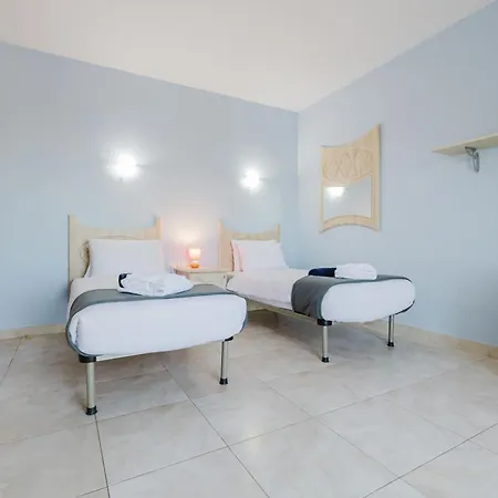 Vakantiehuis Mellieha W Jacuzzi And Pool Table By Homely! *