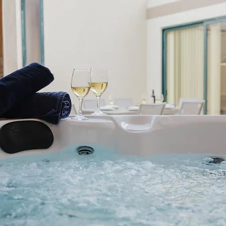 W Jacuzzi And Pool Table By Homely! * Меллиеха