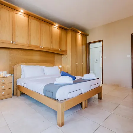 Vakantiehuis Mellieha W Jacuzzi And Pool Table By Homely! Ghajn Zejtuna