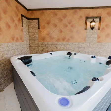 W Jacuzzi And Pool Table By Homely! Меллиеха
