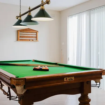 Mellieha W Jacuzzi And Pool Table By Homely! Ghajn Zejtuna